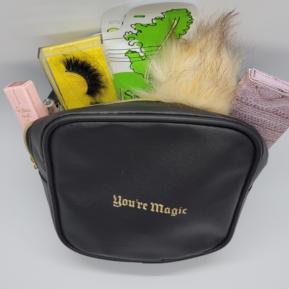 Make-up variety bundle $210 value - Picture 2 of 3